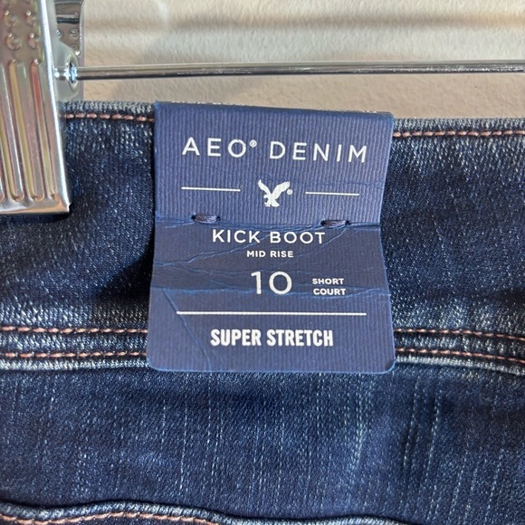 AMERICAN EAGLE OUTFITTERS Sz 10S Kick Boot Jeans Mid Rise Mid Wash NEW W/ TAGS - Picture 9 of 13